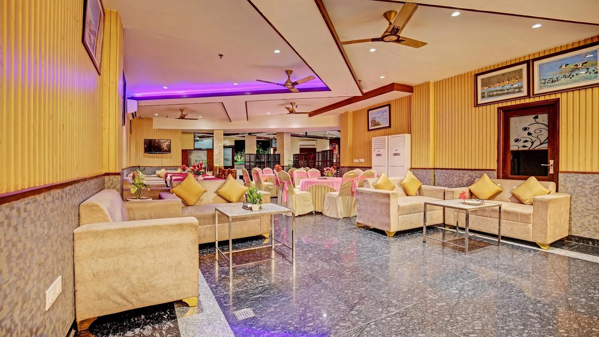 Super Townhouse Eastern View Formerly Vihaan Residency Zirakpur India