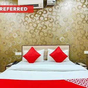 OYO 81853 Hotel G Plaza Hotel